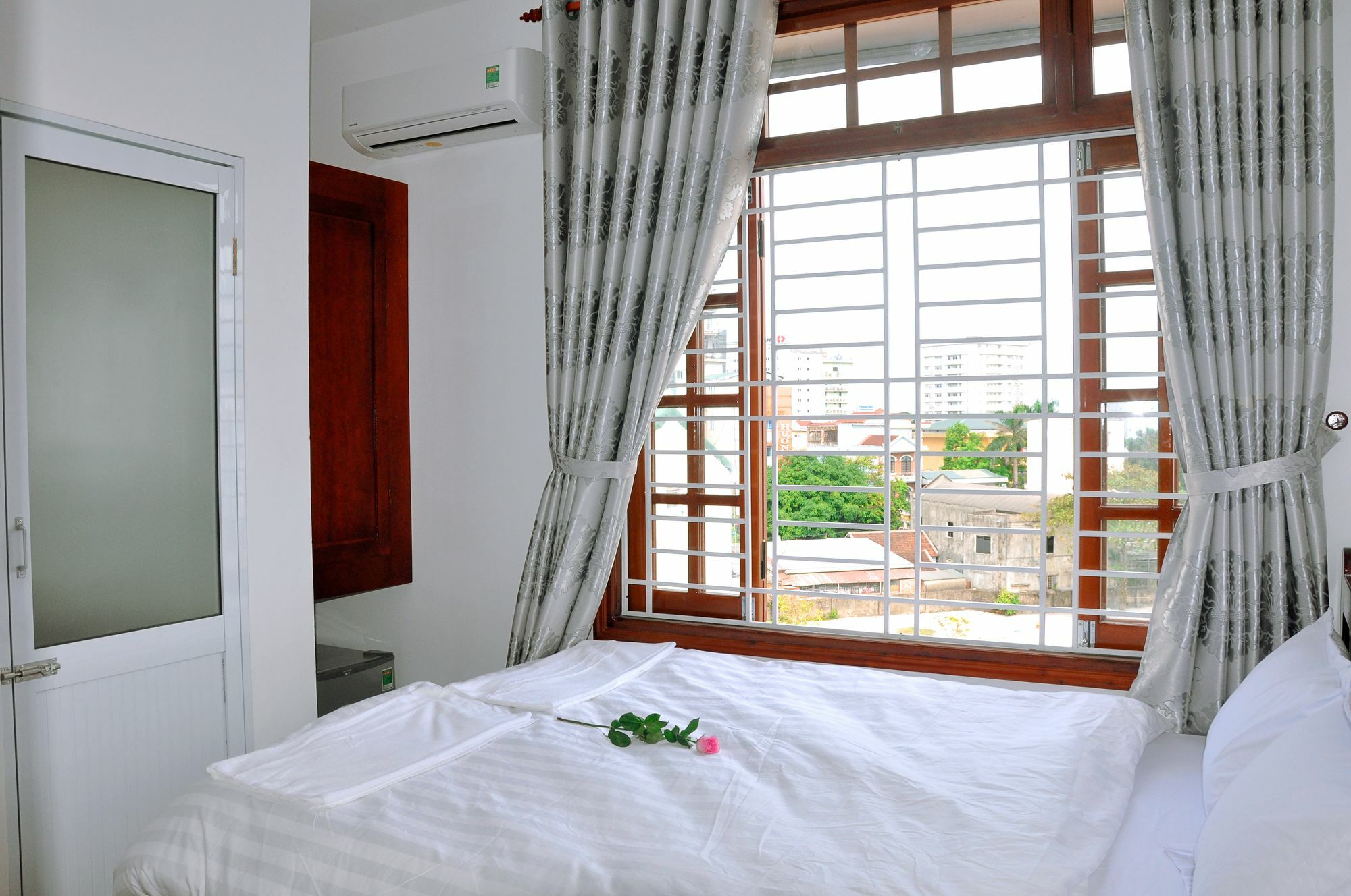 Ngoc Tung Mini Hotel Hue Exterior foto